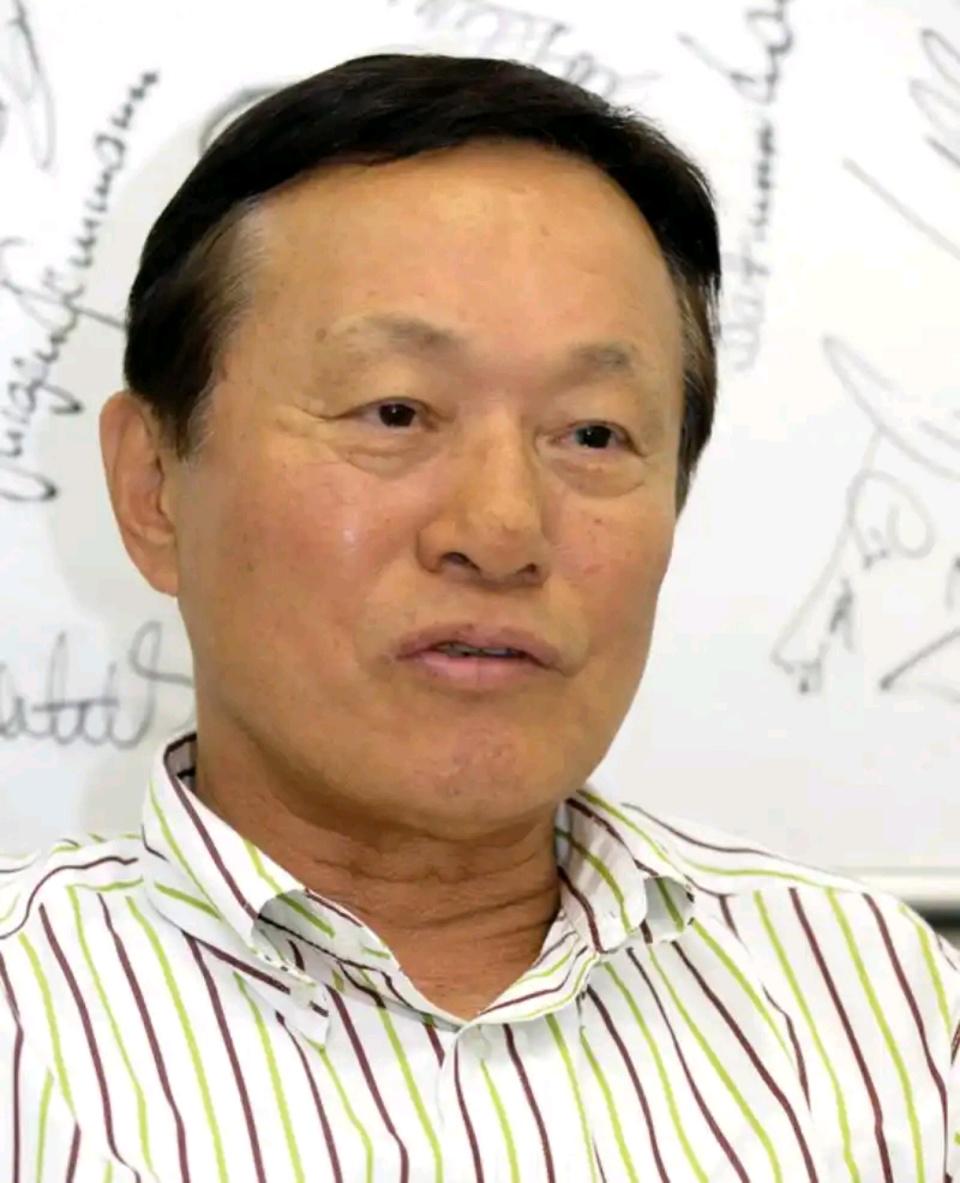 日凌晨, 进攻组合